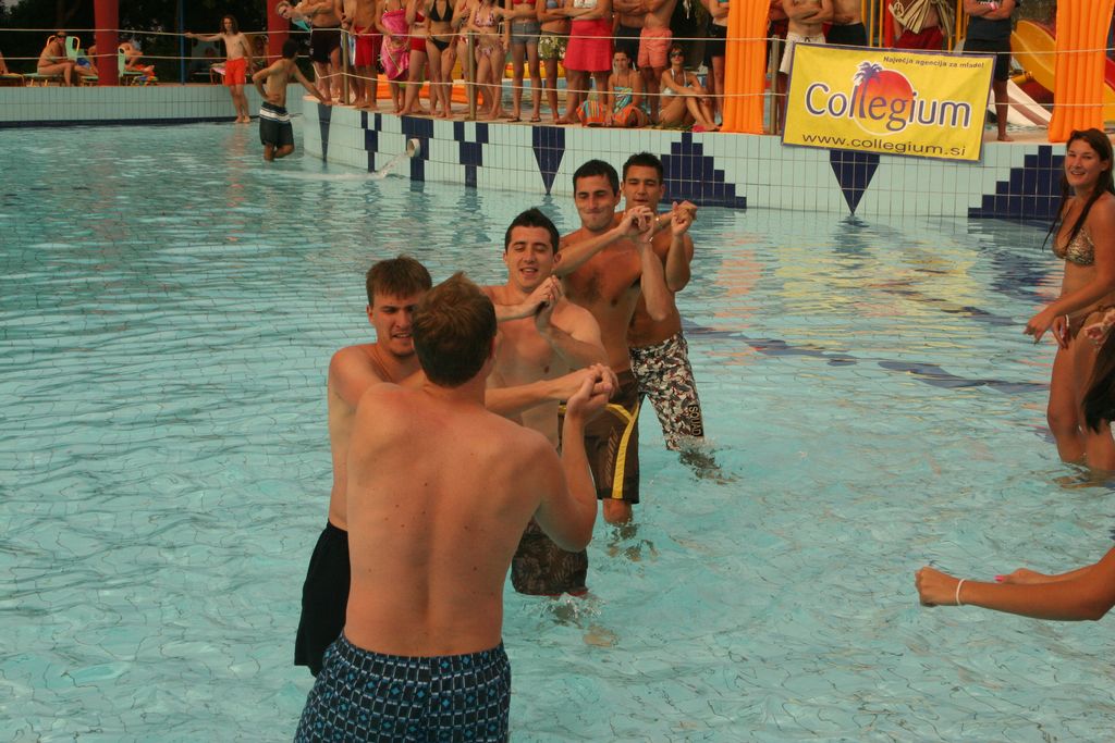 i/Kranj/Absolvent08/08-WaterCity/absolvent 1983.jpg